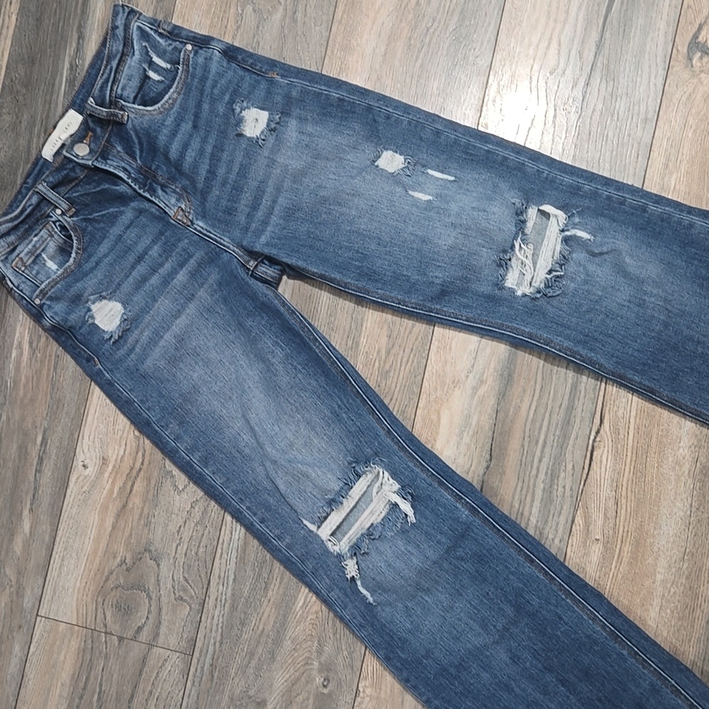 Risen Wide Leg Jeans